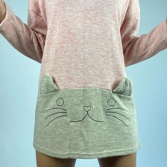Neko Sweater - Picture 2 of 3